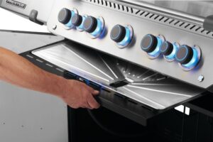 Drip Pan Liner (3 Pack) with hand